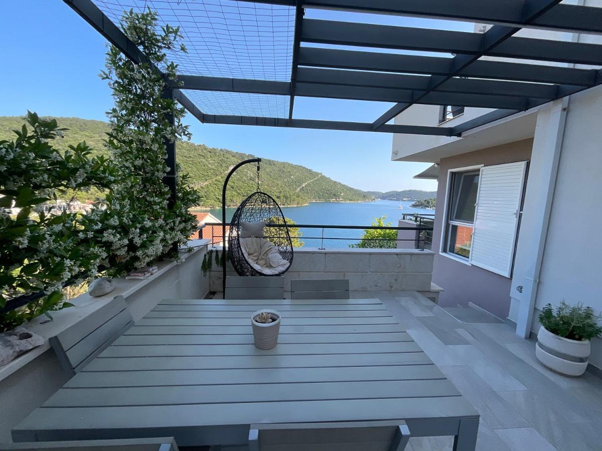Villa Iva Lastovo Uble Exterior photo